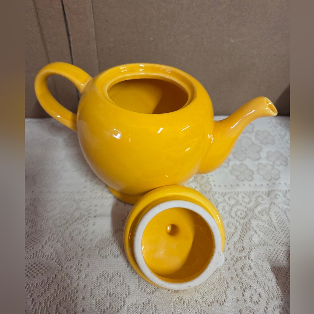 Vintage Smiley Face Ceramic Teapot Tea Pot - Picture 4 of 7